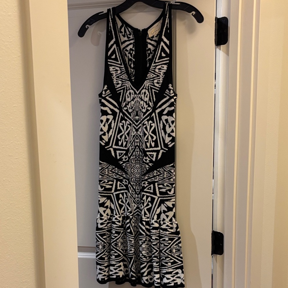 Nicole Miller Black and Cream Geometric Backless Dress